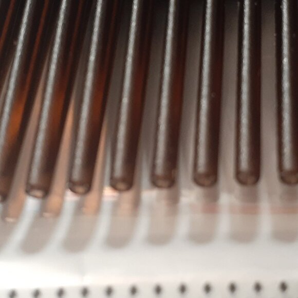 NEW!! Dandruff Comb, Detoxing Comb Energy Massage Comb, Hollow Tooth Button Comb - Picture 2 of 7